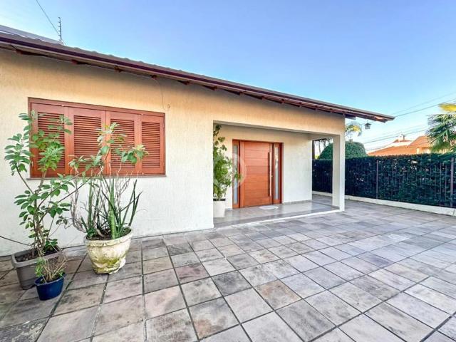 Casa / Sobrado para Venda em Novo Hamburgo/RS Petrópolis 4 Quartos