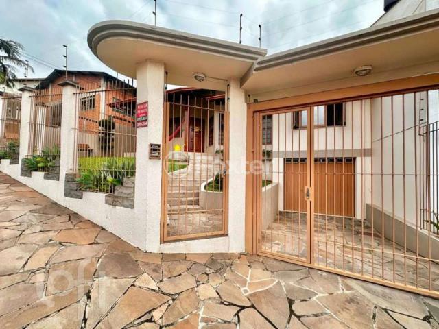 Casa / Sobrado para Venda em Novo Hamburgo/RS Petrópolis 2 Quartos