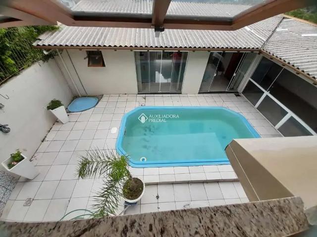 Casa / Sobrado para Venda em Novo Hamburgo/RS Primavera 2 Quartos
