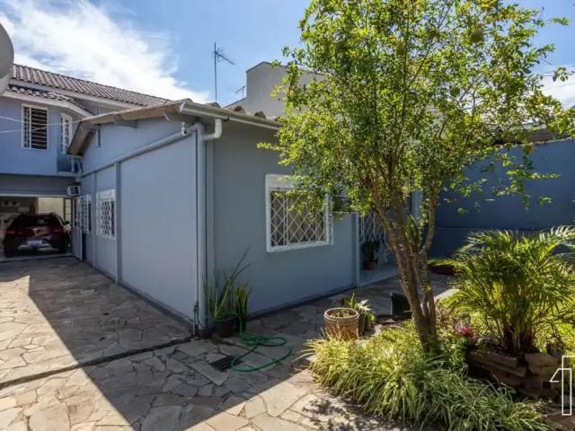 Casa / Sobrado para Venda em Novo Hamburgo/RS Roselândia 5 Quartos