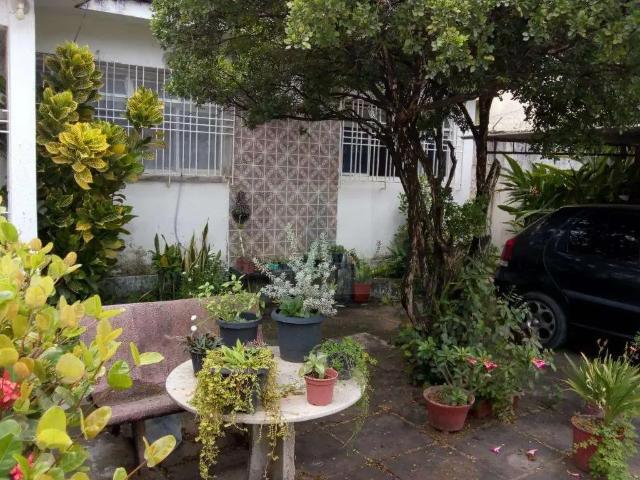 Casa / Sobrado para Venda em Olinda/PE Fragoso 3 Quartos