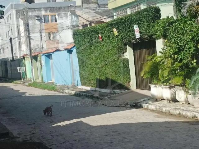 Casa / Sobrado para Venda em Olinda/PE Fragoso 4 Quartos