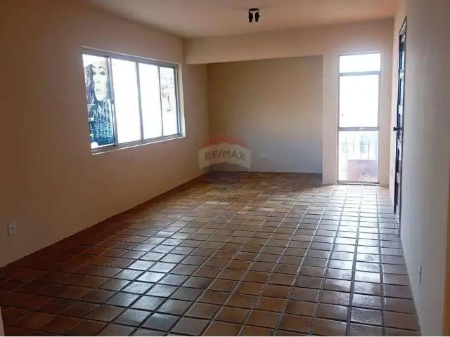 Casa / Sobrado para Venda em Olinda/PE Jardim Atlântico 5 Quartos