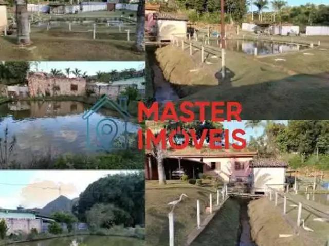 Casa / Sobrado para Venda em Onça de Pitangui/MG Centro 6 Quartos