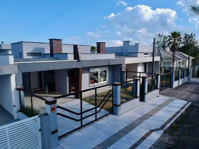 Casa / Sobrado para Venda em Osório/RS Atlântida Sul Distrito 3 Quartos