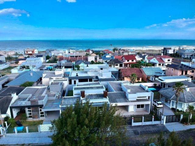 Casa / Sobrado para Venda em Osório/RS Atlântida Sul Distrito 3 Quartos