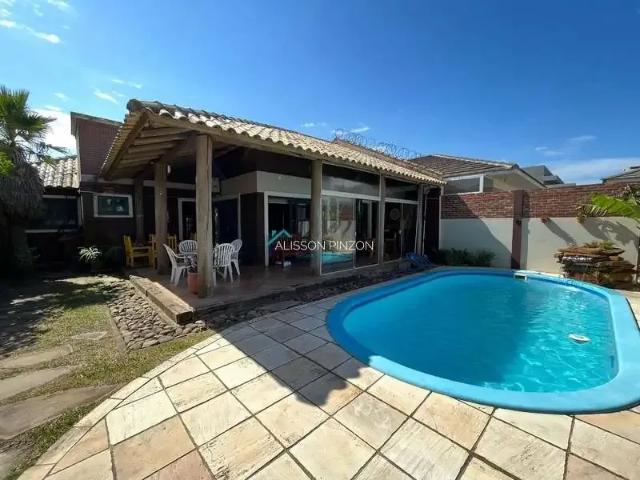 Casa / Sobrado para Venda em Osório/RS Atlântida Sul Distrito 4 Quartos