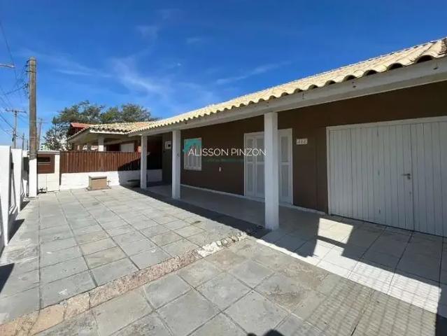 Casa / Sobrado para Venda em Osório/RS Atlântida Sul Distrito 4 Quartos