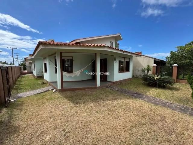 Casa / Sobrado para Venda em Osório/RS Atlântida Sul Distrito 4 Quartos
