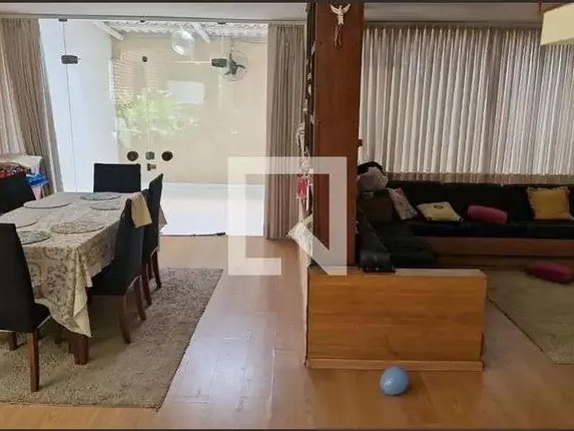 Casa / Sobrado para Venda em Osasco/SP Veloso 6 Quartos