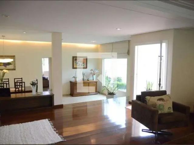 Casa / Sobrado para Venda em Osasco/SP Adalgisa 5 Quartos