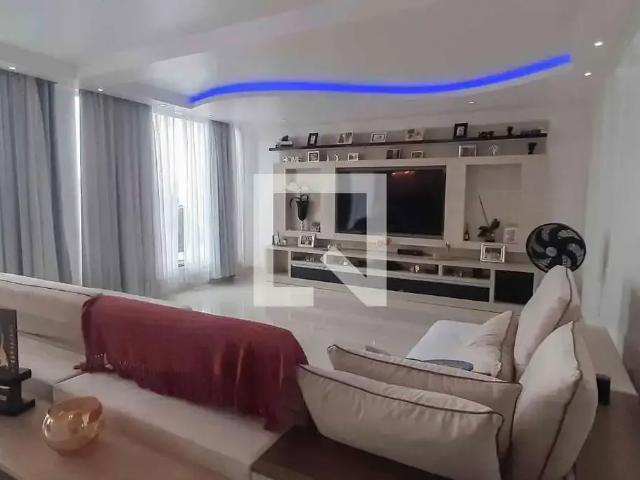 Casa / Sobrado para Venda em Osasco/SP Bussocaba 4 Quartos