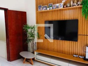Casa / Sobrado para Venda em Osasco/SP I.A.P.I. 2 Quartos