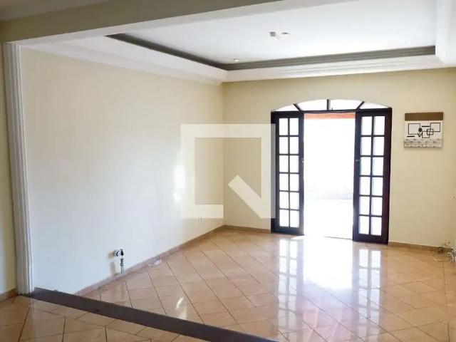 Casa / Sobrado para Venda em Osasco/SP Jaguaribe 3 Quartos