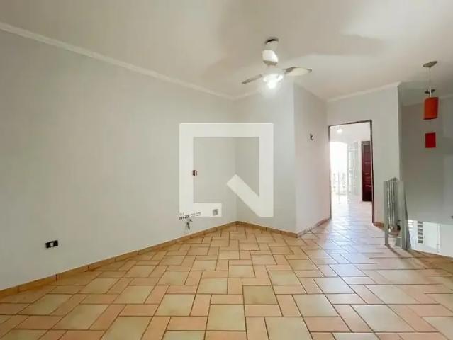 Casa / Sobrado para Venda em Osasco/SP Santo Antônio 3 Quartos
