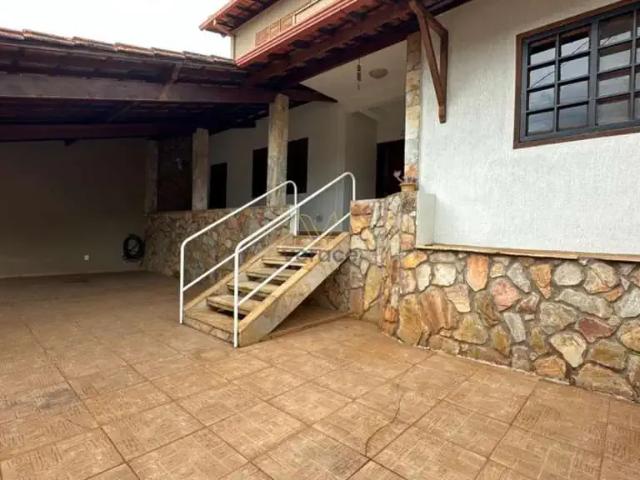 Casa / Sobrado para Venda em Ouro Branco/MG Pioneiros 4 Quartos