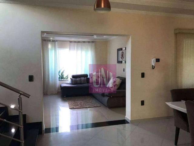 Casa / Sobrado para Venda em Ouro Fino/MG Centro 4 Quartos