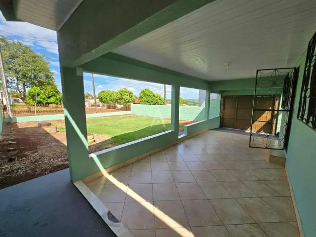 Casa / Sobrado para Venda em Ouro Verde do Oeste/PR Centro 4 Quartos