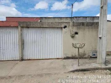 Casa / Sobrado para Venda em Pacajus/CE Centro 2 Quartos