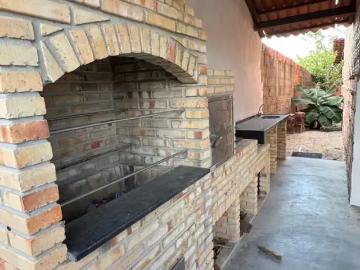 Casa / Sobrado para Venda em Pacajus/CE Centro 2 Quartos