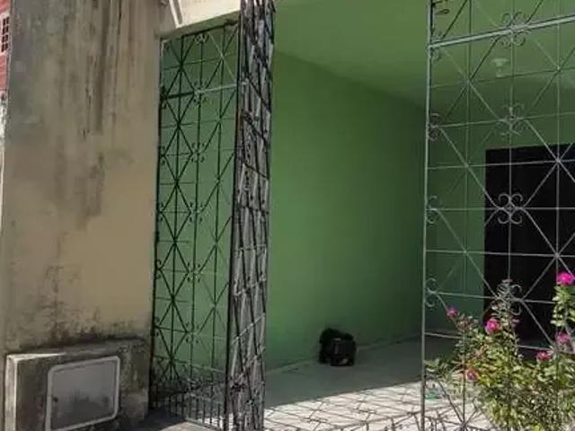 Casa / Sobrado para Venda em Pacatuba/CE Senador Carlos Jereissati 3 Quartos