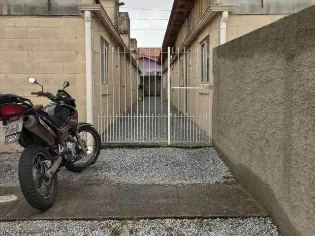 Casa / Sobrado para Venda em Palhoça/SC Caminho Novo 16 Quartos