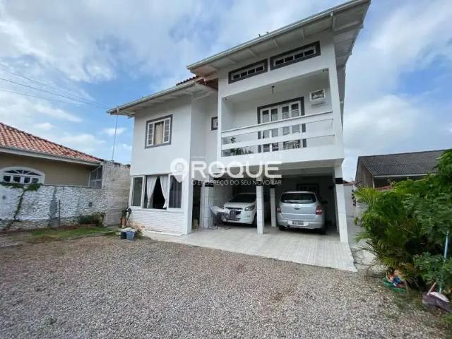 Casa / Sobrado para Venda em Palhoça/SC Caminho Novo 3 Quartos