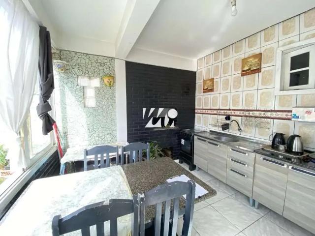 Casa / Sobrado para Venda em Palhoça/SC Caminho Novo 4 Quartos