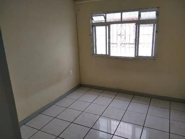 Casa / Sobrado para Venda em Palhoça/SC Caminho Novo 4 Quartos