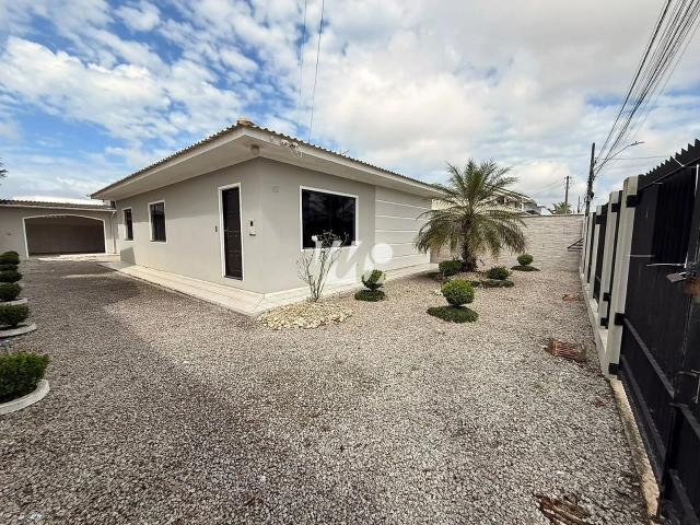 Casa / Sobrado para Venda em Palhoça/SC Centro 3 Quartos