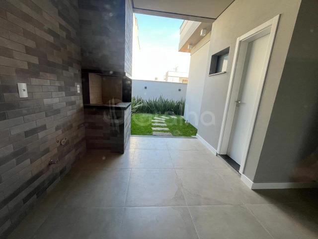 Casa / Sobrado para Venda em Palhoça/SC Centro 3 Quartos