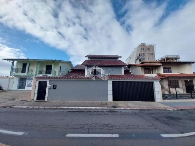 Casa / Sobrado para Venda em Palhoça/SC Centro 3 Quartos