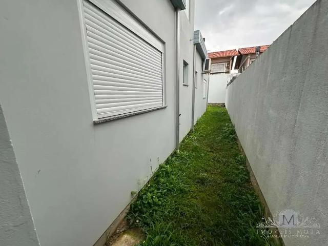Casa / Sobrado para Venda em Palhoça/SC Aririu 2 Quartos