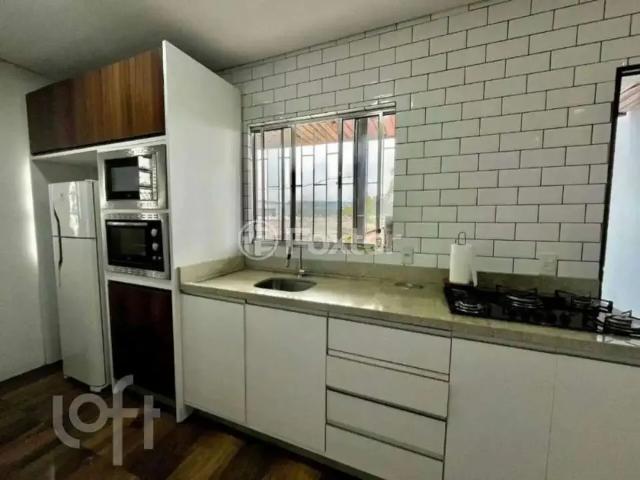 Casa / Sobrado para Venda em Palhoça/SC Aririu 2 Quartos