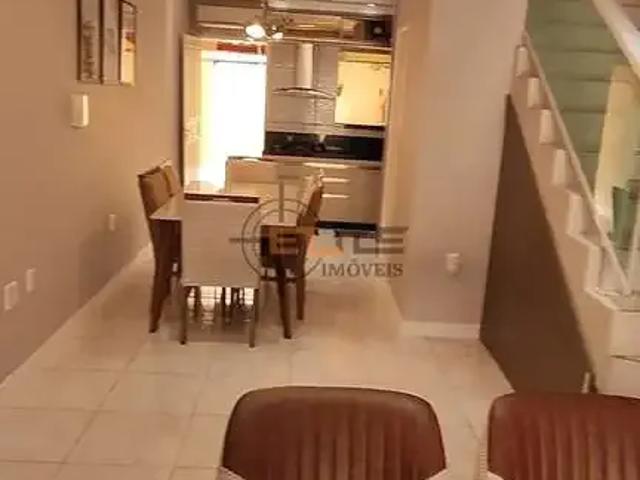 Casa / Sobrado para Venda em Palhoça/SC Aririu 2 Quartos