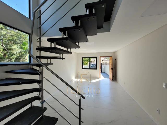 Casa / Sobrado para Venda em Palhoça/SC Aririu 2 Quartos
