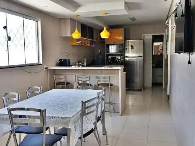 Casa / Sobrado para Venda em Palhoça/SC Aririu 3 Quartos
