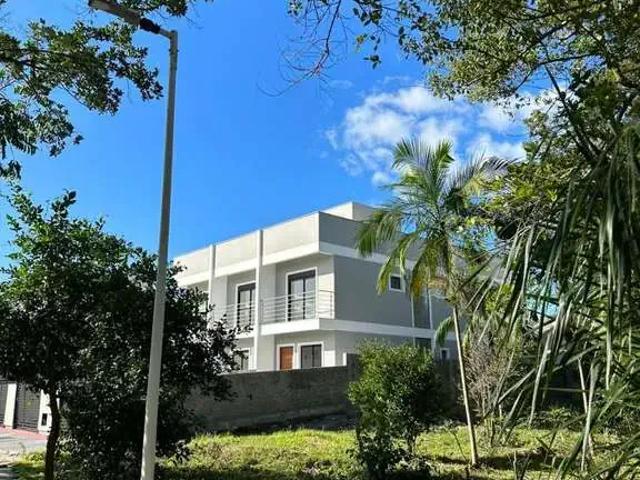 Casa / Sobrado para Venda em Palhoça/SC Aririu 3 Quartos