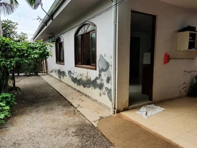 Casa / Sobrado para Venda em Palhoça/SC Aririu 3 Quartos
