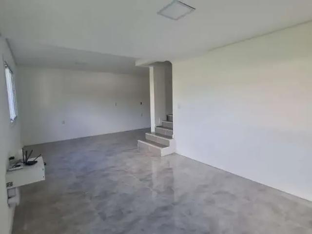 Casa / Sobrado para Venda em Palhoça/SC Aririu 3 Quartos