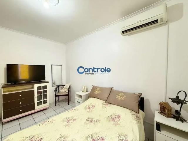 Casa / Sobrado para Venda em Palhoça/SC Aririu 4 Quartos