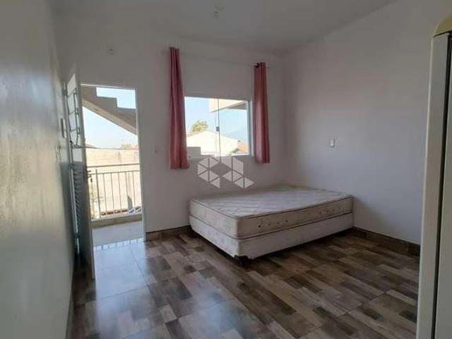 Casa / Sobrado para Venda em Palhoça/SC Barra do Aririú 12 Quartos