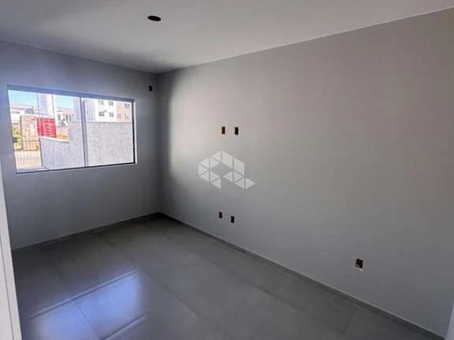 Casa / Sobrado para Venda em Palhoça/SC Barra do Aririú 2 Quartos