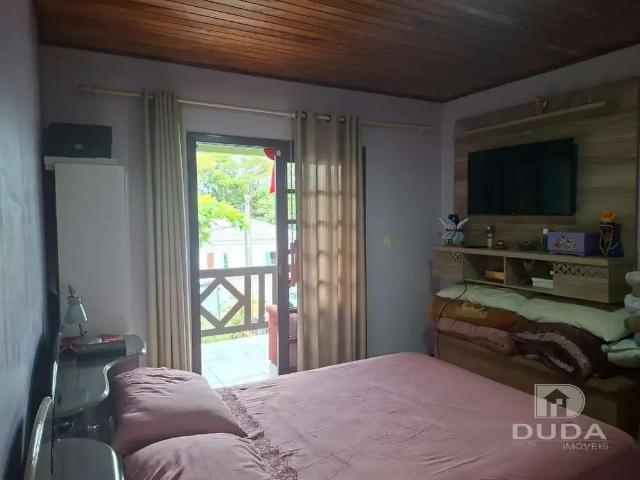 Casa / Sobrado para Venda em Palhoça/SC Barra do Aririú 3 Quartos