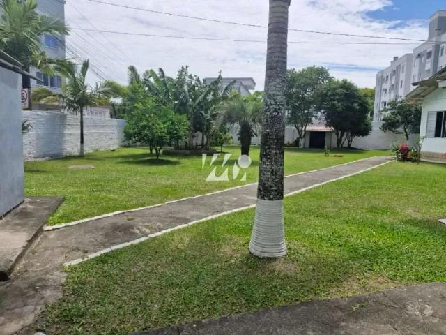 Casa / Sobrado para Venda em Palhoça/SC Barra do Aririú 4 Quartos