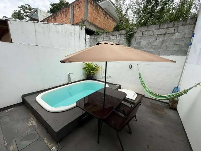 Casa / Sobrado para Venda em Palhoça/SC Bela Vista 2 Quartos