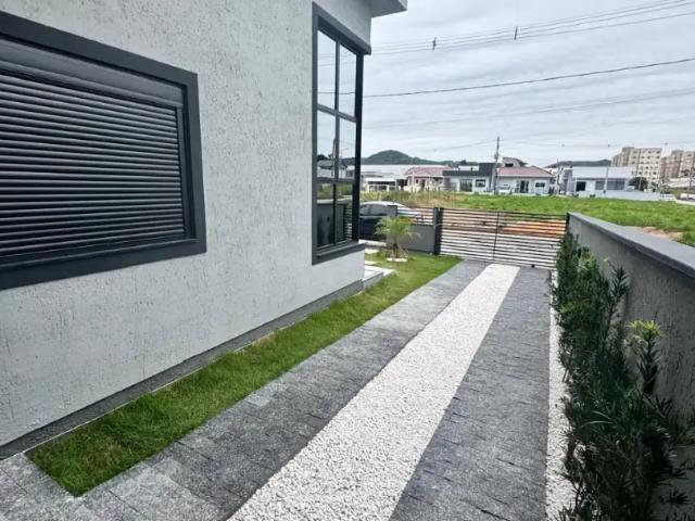 Casa / Sobrado para Venda em Palhoça/SC Bela Vista 3 Quartos
