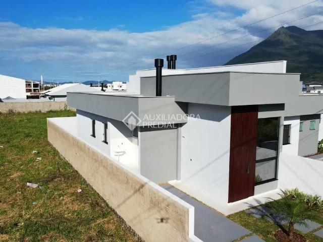 Casa / Sobrado para Venda em Palhoça/SC Guarda do Cubatão 3 Quartos