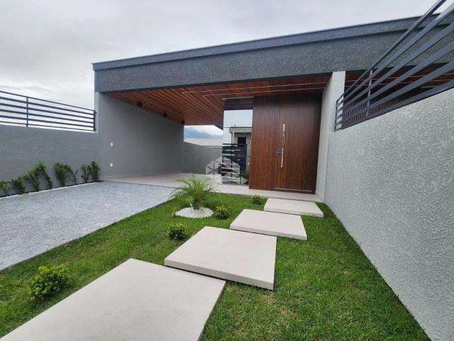 Casa / Sobrado para Venda em Palhoça/SC Guarda do Cubatão 3 Quartos