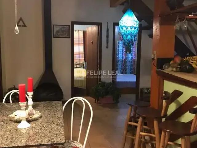 Casa / Sobrado para Venda em Palhoça/SC Guarda do Embaú 3 Quartos